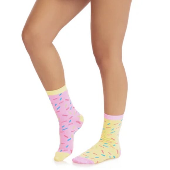 Cupcake Sock Gift Set - Picture 5 of 5